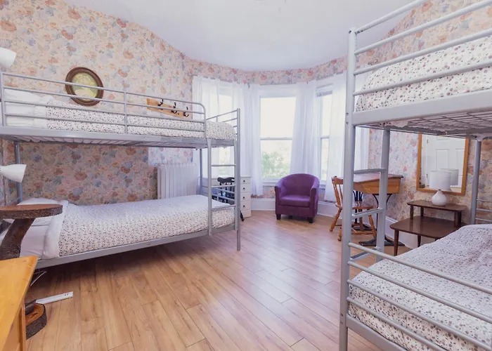 Hi Charlottetown Backpacker\'S Inn